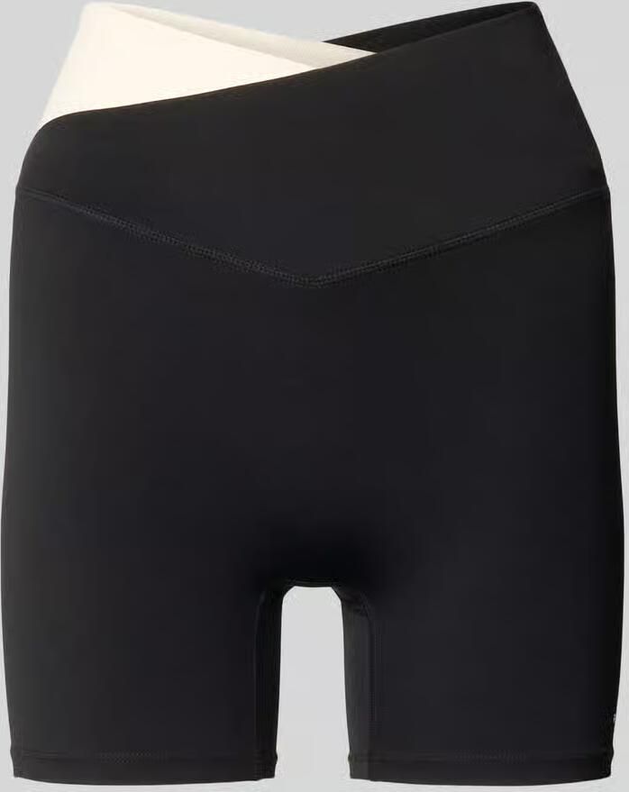 P.E Nation slim fit short met logoprint model 'Wander' - Foto 2