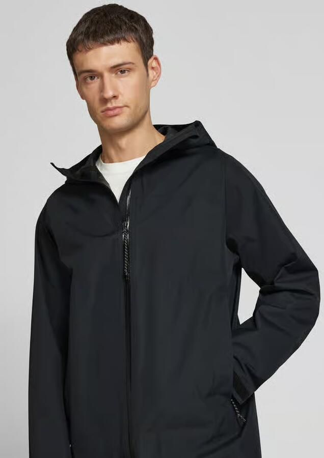 Peak Performance Jack met capuchon
