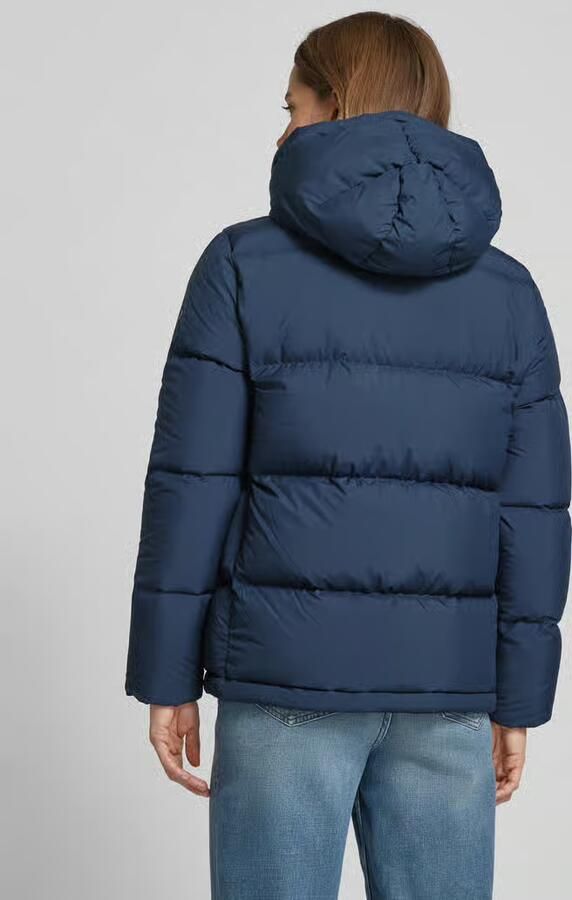 Peak Performance Regular fit gewatteerd jack met labelprint - Foto 3