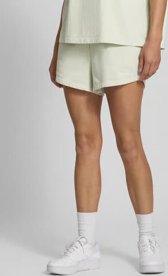 PEGADOR High waist sweatshorts met gestikt logo model 'WILUNA' - Foto 3
