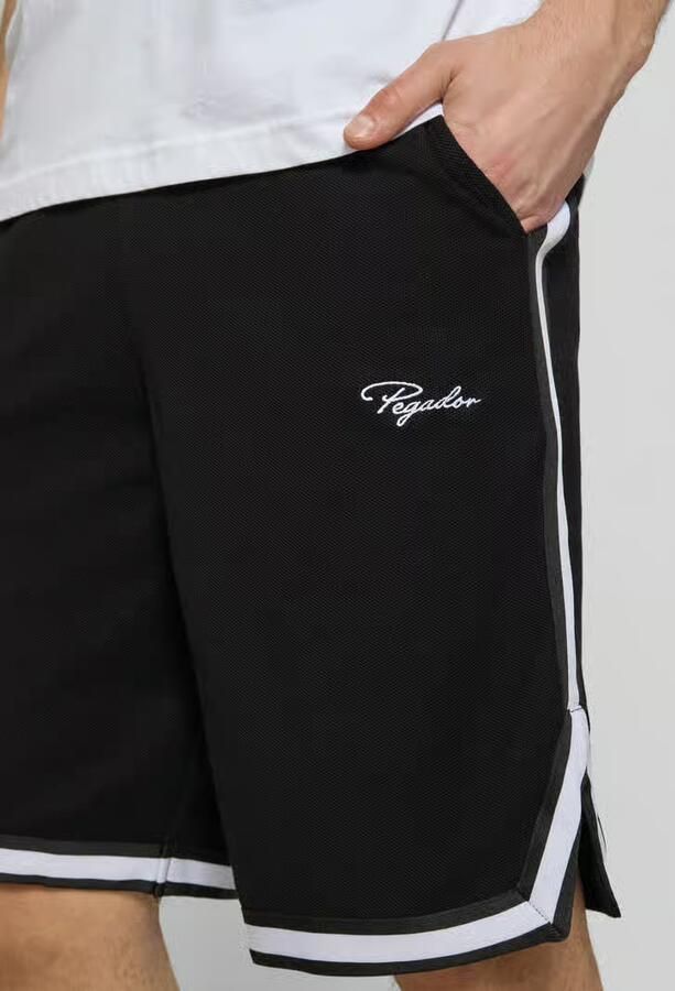 PEGADOR short met logostitching model 'Signar'