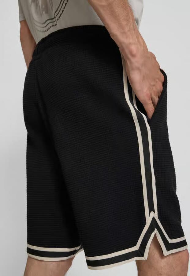 PEGADOR Short met structuurpatroon en labelstitching