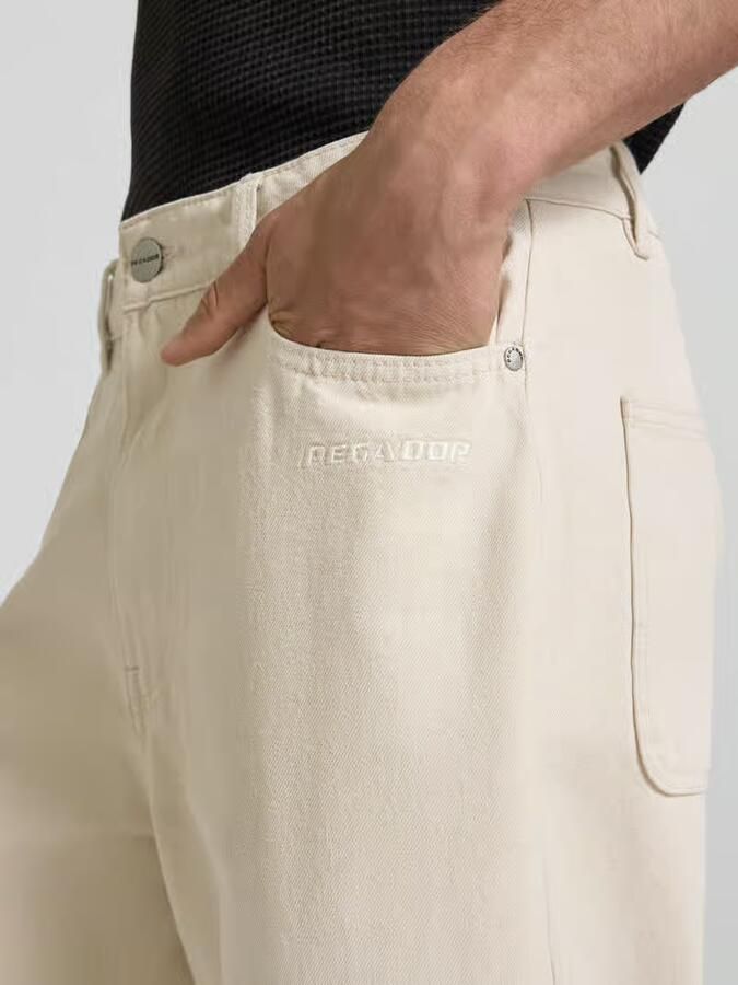 PEGADOR straight fit shorts in denim-look model 'Kolar'