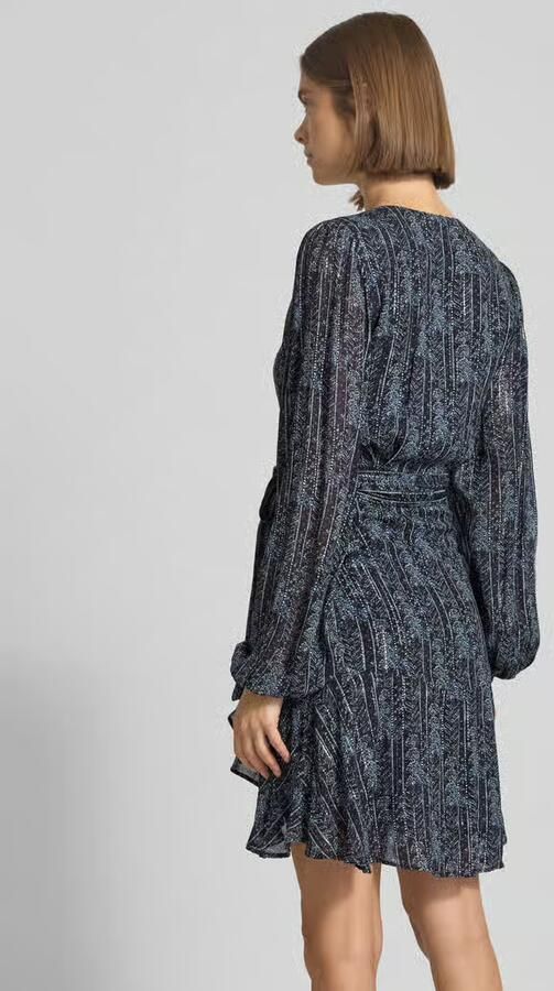 Pepe Jeans Nauwsluitende wikkeljurk met details van effectgaren model 'MAISA'