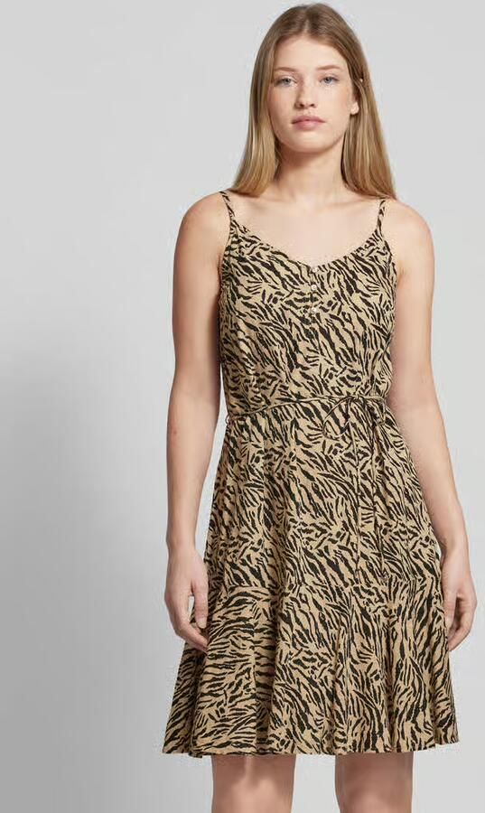 Pieces Knielange jurk met strikceintuur model 'NYA' - Foto 2