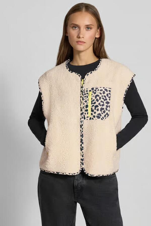 Pieces relaxed fit bodywarmer in teddylook model 'KATTY' - Foto 2