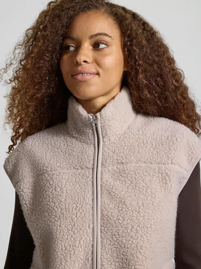 Pieces Comfort fit gilet van teddybont met opstaande kraag model 'SADIA' - Foto 3