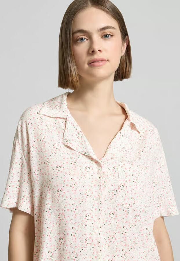 Pieces relaxed fit overhemdblouse van pure viscose model 'BARRI'
