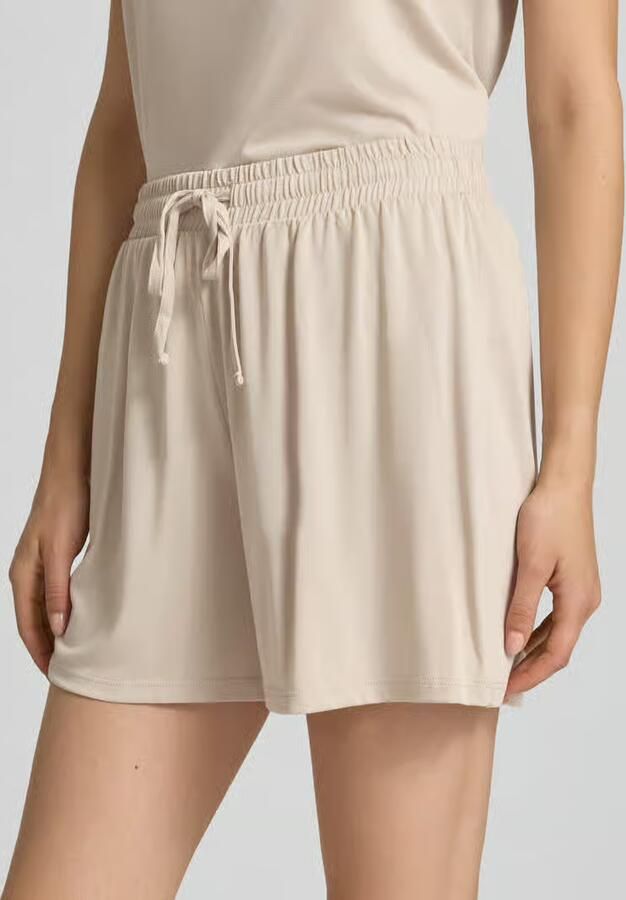 Pieces relaxed fit stoffen shorts van viscosemix model 'ANORA'