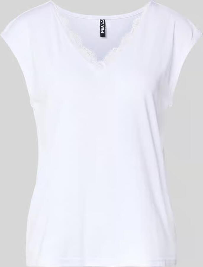 Pieces Relaxed fit T-shirt van modalmix model 'KAMALA LACE'