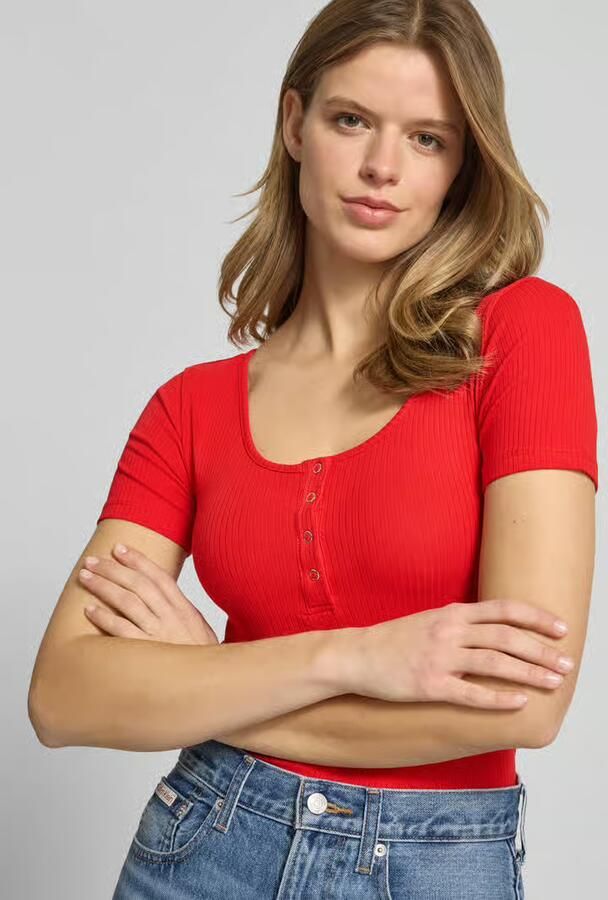 Pieces slim fit T-shirt van katoenmix model 'KITTE'