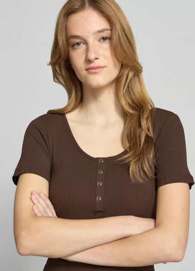 Pieces slim fit T-shirt van katoenmix model 'KITTE'