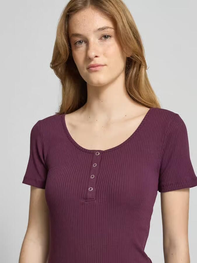 Pieces slim fit T-shirt van katoenmix model 'KITTE' - Foto 2