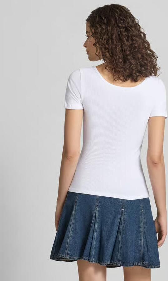 Pieces Slim fit T-shirt van katoenmix met kort drukknooppaneel model 'KITTE' - Foto 6
