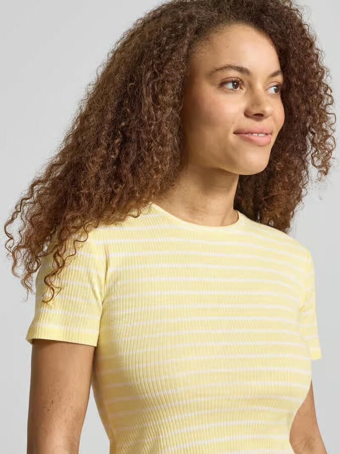Pieces slim fit T-shirt van katoenmix model 'RUKA'