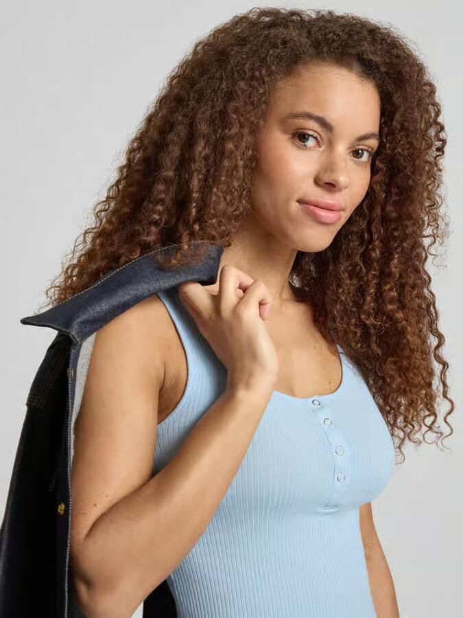 Pieces slim fit tanktop van mix van biologisch katoen model 'KITTE'