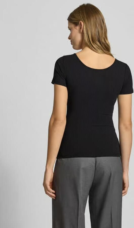Pieces Slim fit T-shirt van katoenmix met kort drukknooppaneel model 'KITTE' - Foto 6