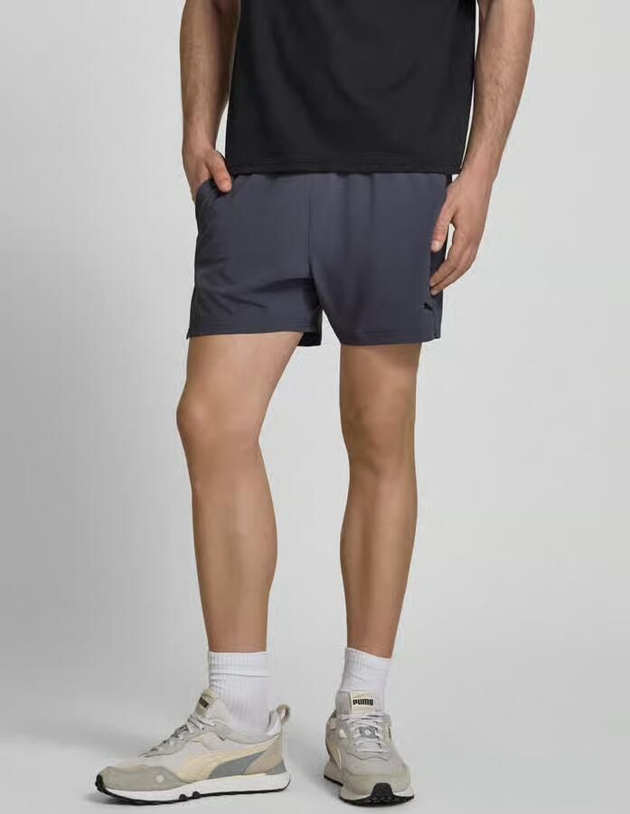 PUMA Performance regular fit korte broek met logoprint - Foto 3