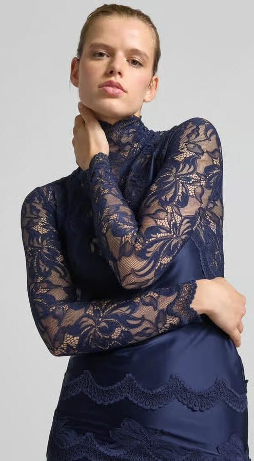 Rabanne slim fit blouse met kant