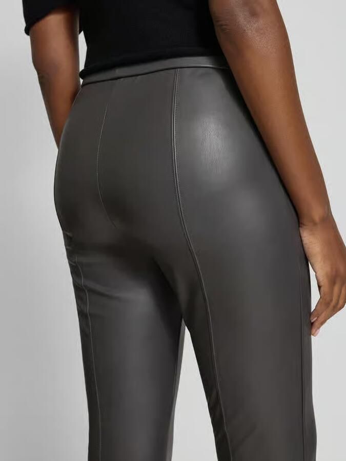 RAFFAELLO ROSSI Regular fit broek in leerlook in verkort model 'MACY'