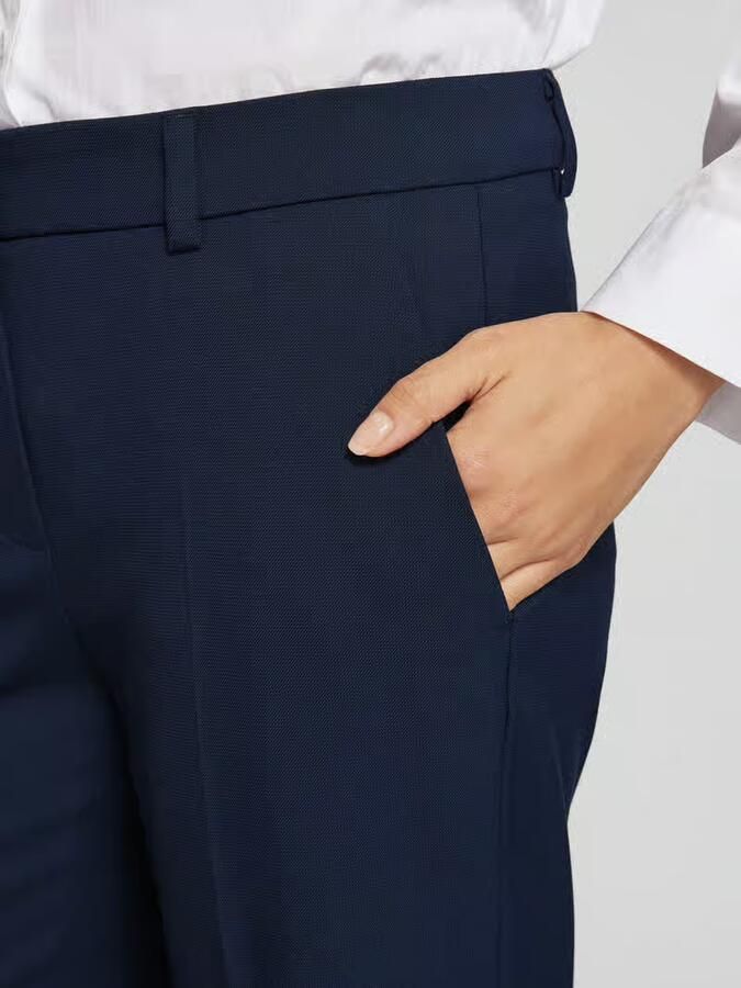 RAFFAELLO ROSSI Chino met verkorte pasvorm en steekzakken model 'OLESSA'