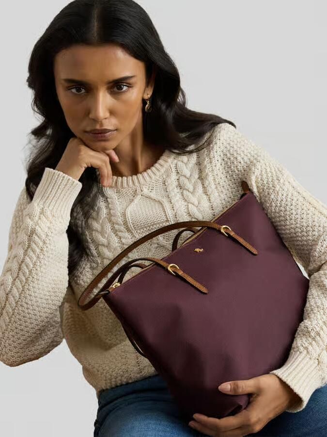 Lauren Ralph Lauren Handtas in de hand met logodetail model 'KEATON' - Foto 2