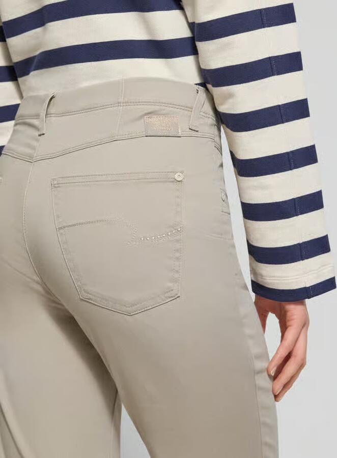 Raphaela By Brax Flared fit stoffen broek met steekzakken model 'Laura' - Foto 2