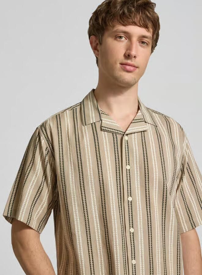 Redefined Rebel regular fit vrijetijdsoverhemd met reverskraag model 'HOWIE'