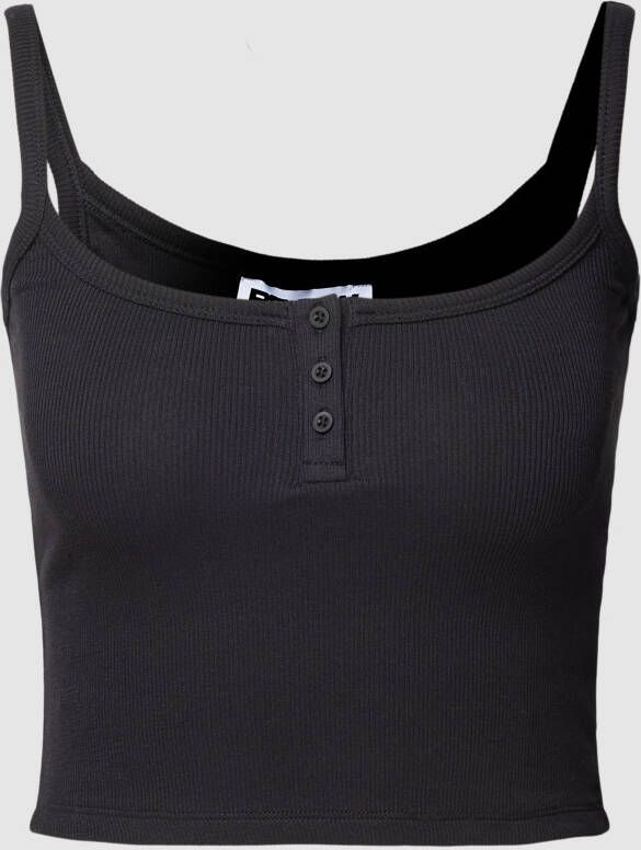 Review Korte top met korte knoopsluiting