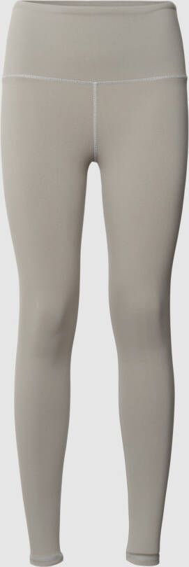 REVIEW Legging met binnenstebuitennaden