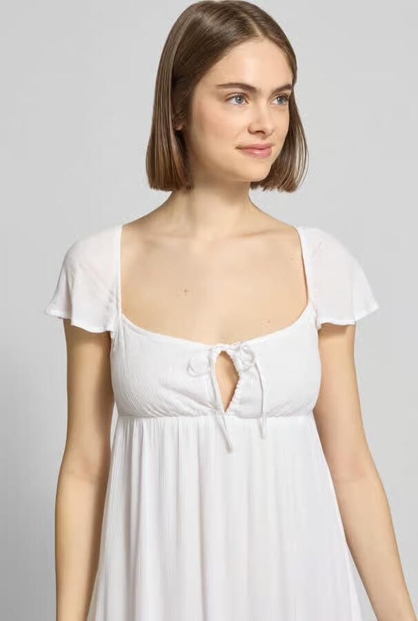 REVIEW babydoll jurk van viscose met vierkante hals en strik