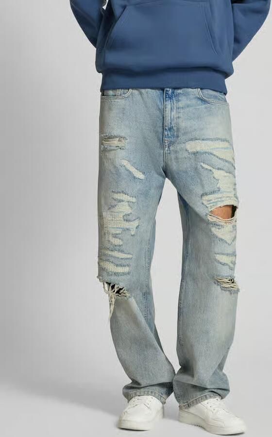 REVIEW Baggy fit jeans in een destroyed-look - Foto 2