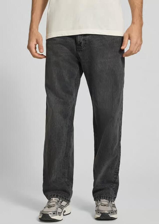 REVIEW Baggy jeans in grijs in de klassieke 5-pocketstijl - Foto 3