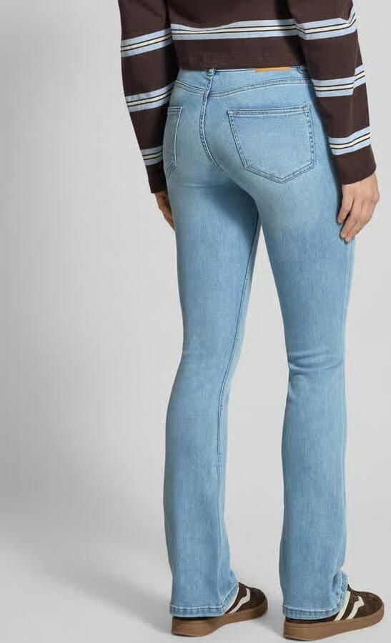 REVIEW Flared fit Jeans in 5-pocketmodel - Foto 3