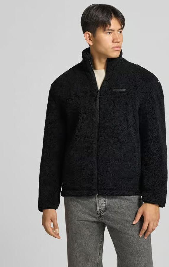 REVIEW Fleecejack met labeldetail en ritssluiting - Foto 3
