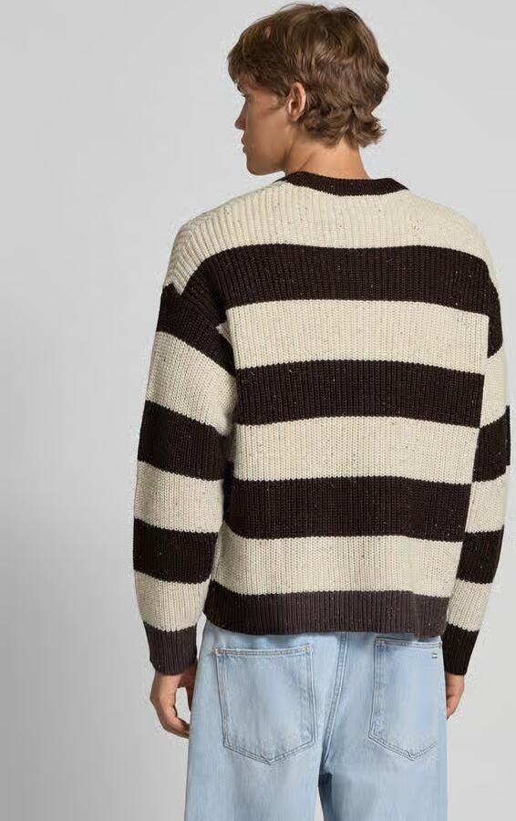 REVIEW Gebreide pullover met labelstitching