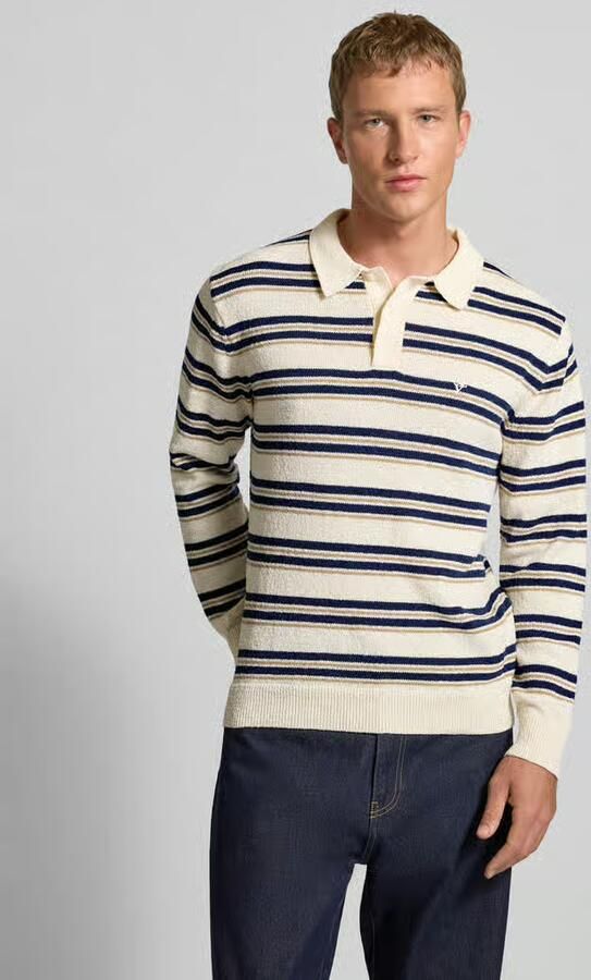 REVIEW Gebreide pullover met polokraag in bouclé-look - Foto 4