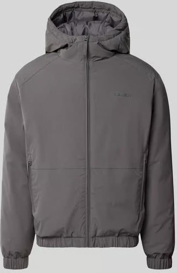 REVIEW Gewatteerd jack met capuchon en ritszakken