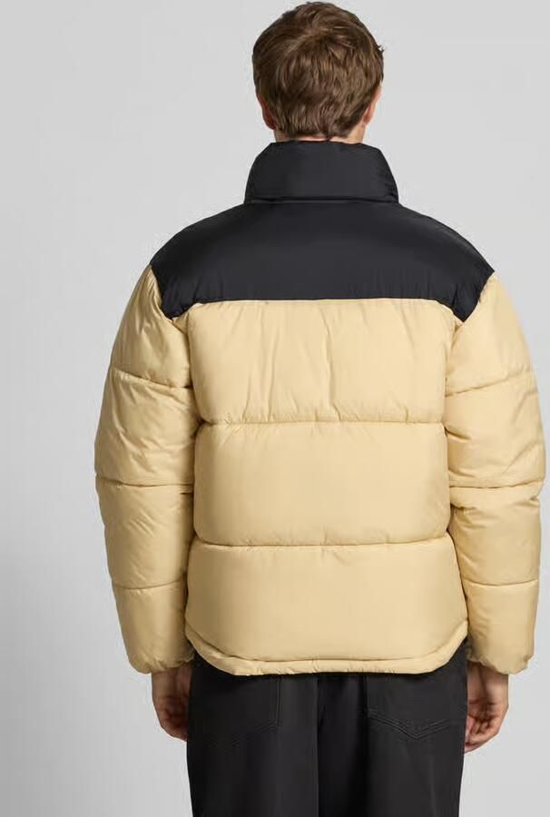 REVIEW Gewatteerd jack met labelprint