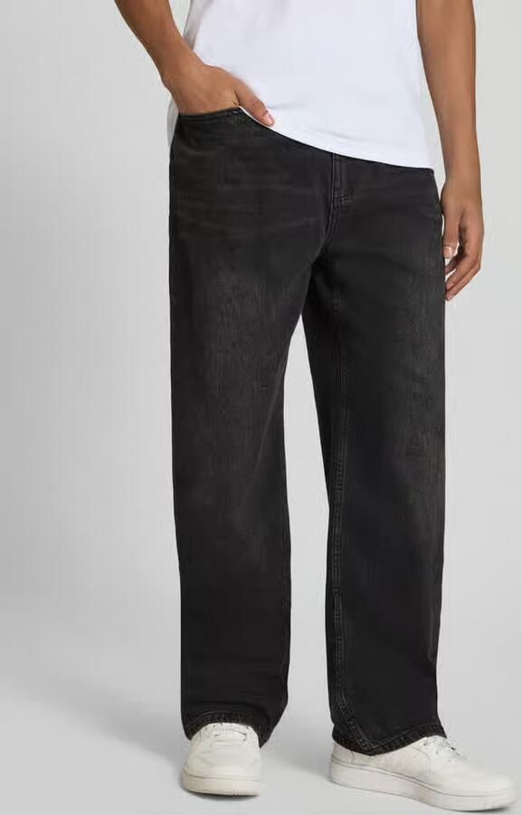 REVIEW High waist baggy jeans met labelpatch - Foto 4