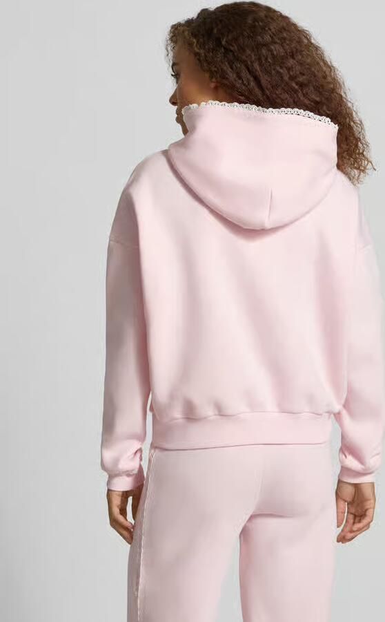 REVIEW hoodie met gehaakt kant - Foto 3