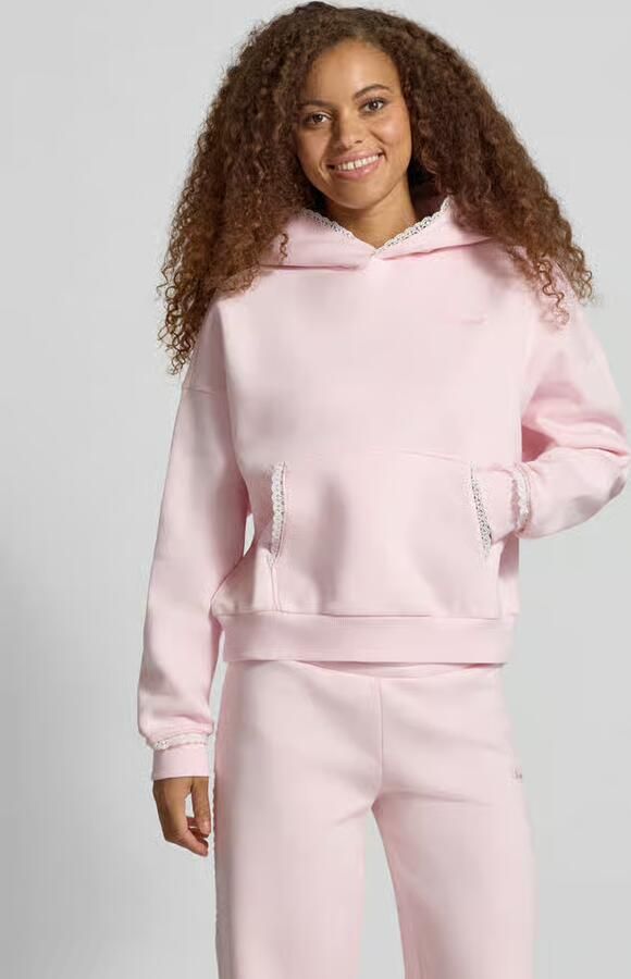 REVIEW hoodie met gehaakt kant - Foto 2
