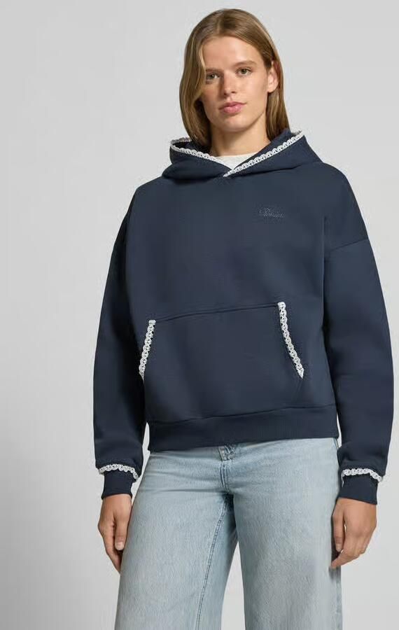REVIEW hoodie met gehaakt kant - Foto 2