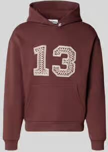 REVIEW Hoodie met kettingborduursel en kangoeroezak