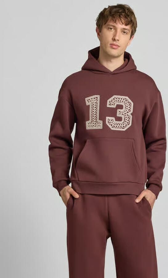 REVIEW Hoodie met kettingborduursel en kangoeroezak - Foto 3