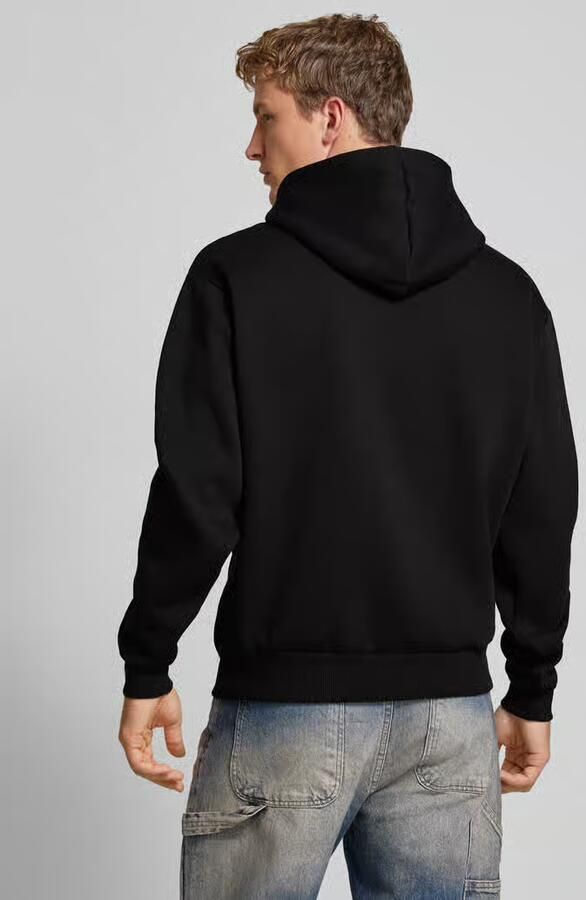 REVIEW Hoodie met labelapplicatie - Foto 2