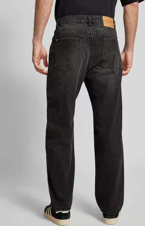 REVIEW Jeans met 5-pocketmodel