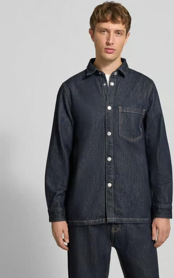 REVIEW Jeanshemd met kentkraag en borstzak - Foto 3