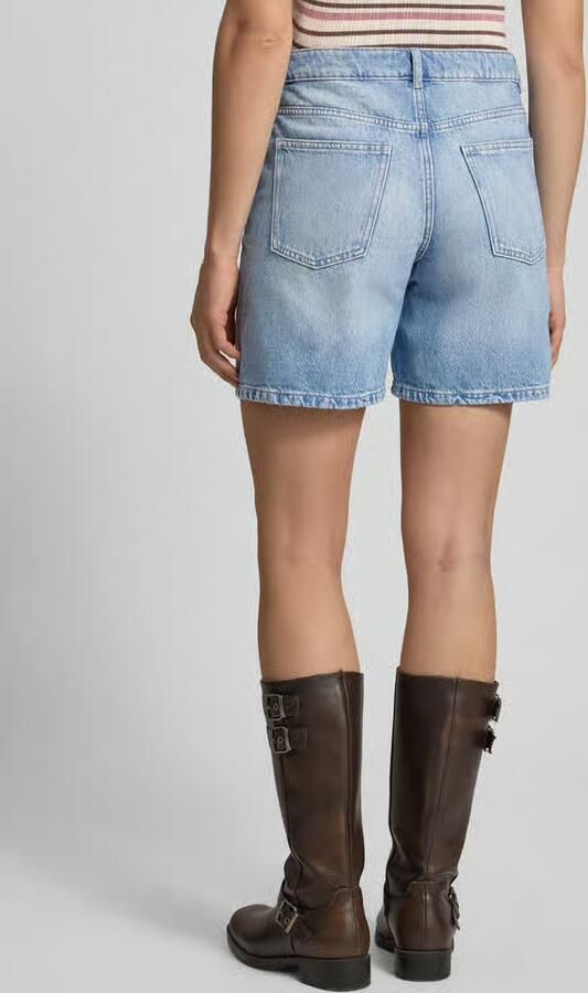 REVIEW Korte jeans in middelblauwe wassing - Foto 4