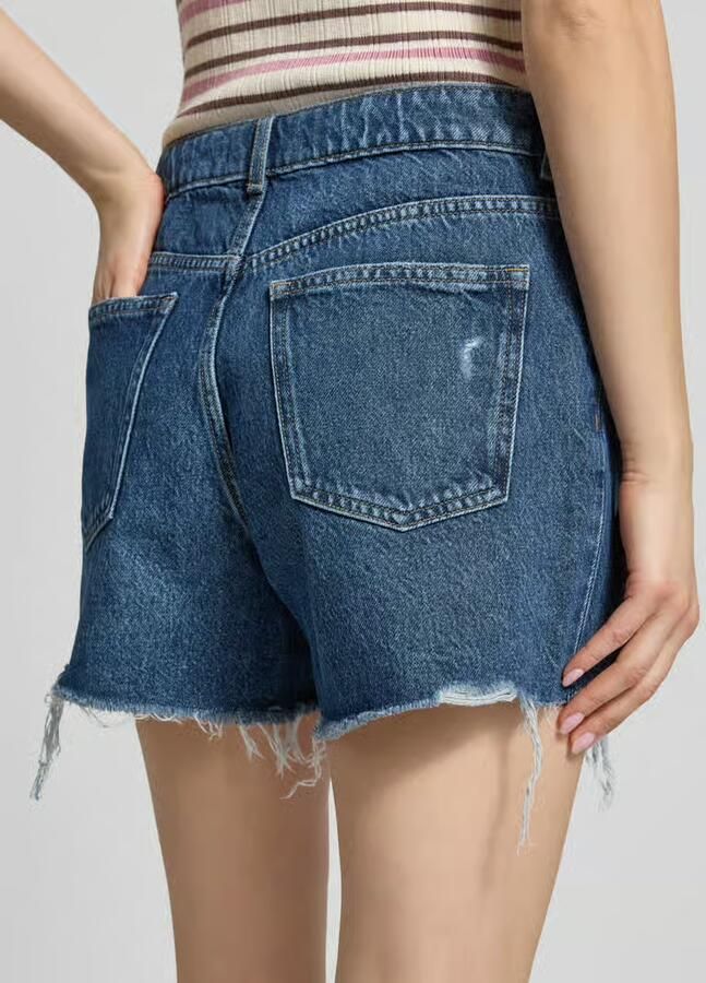REVIEW Korte jeans in used-look en met 5-pocketmodel